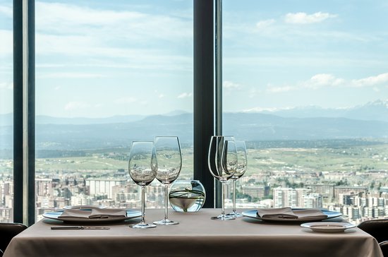 Eurostars Madrid Tower - Restaurante Volvoreta